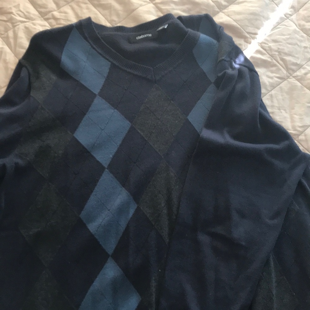 Sweater - Picture 2 of 2